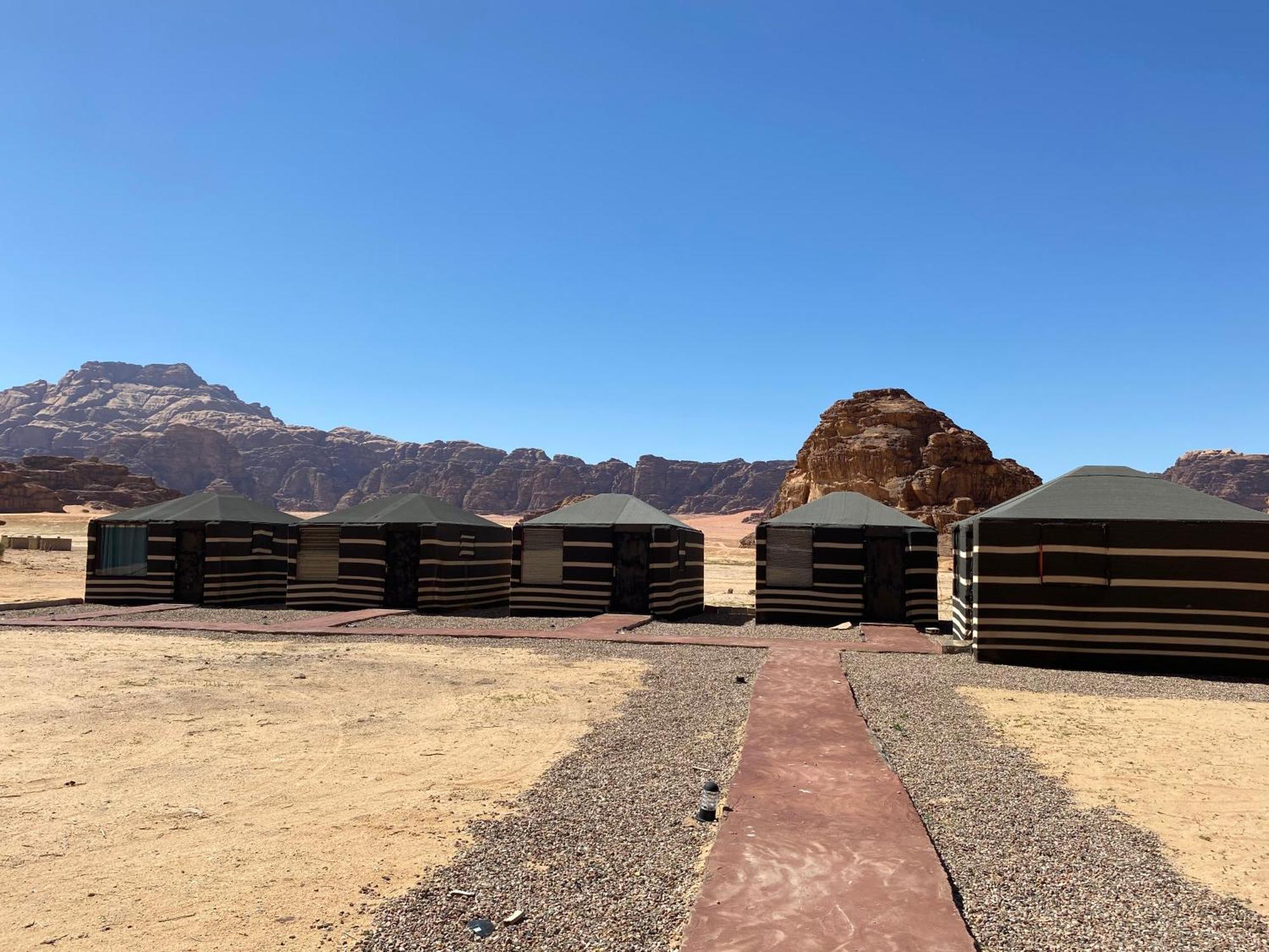 מלון וואדי רם Rum Bedouin Trips מראה חיצוני תמונה